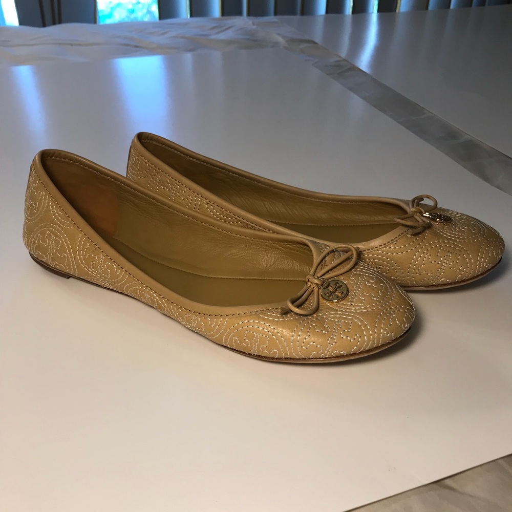 Women’s Tory Burch flats